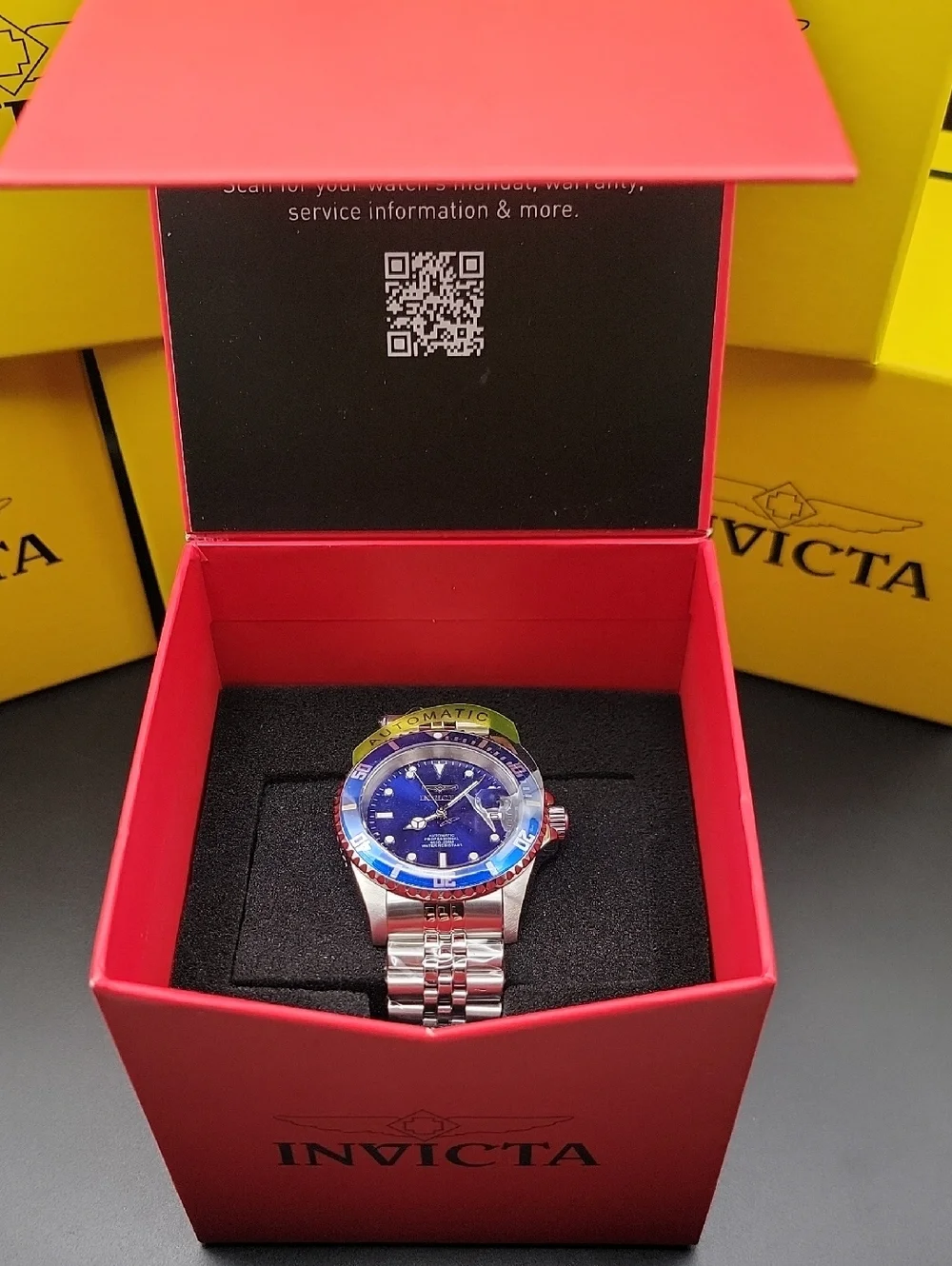 29179 Invicta Mens Automatic Pro Diver 42mm Navigator Vivid Blue Watch Stainless